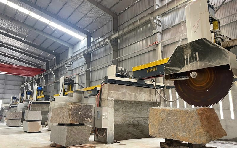Nhà máy sản xuất Đá tự nhiên lát hè