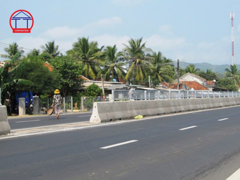 Dải phân cách cố định