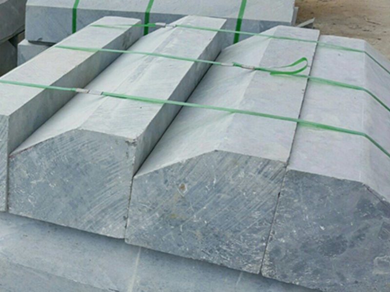 So sánh đá bó vỉa tự nhiên và bó vỉa bê tông chi tiết 