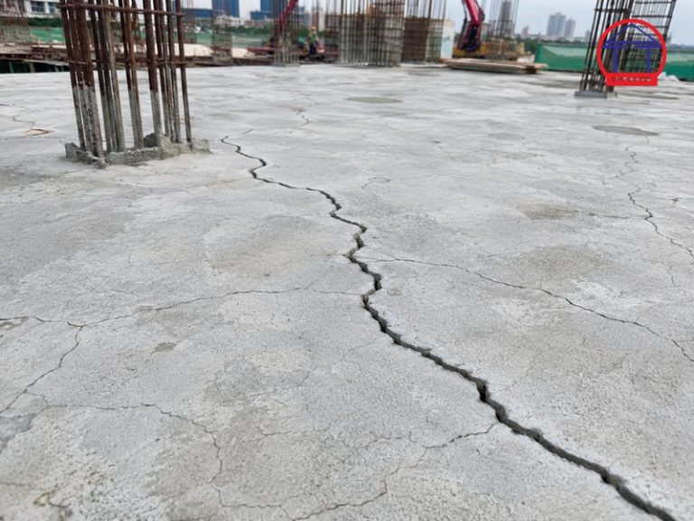 Nguyên nhân bê tông bị nứt và cách hạn chế hiệu quả